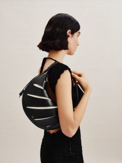 Alternative view of Jana Hollow Out Shoulder Bag - Black