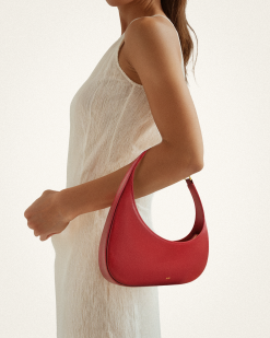 Alternative view of Harlee Shoulder Bag - Red