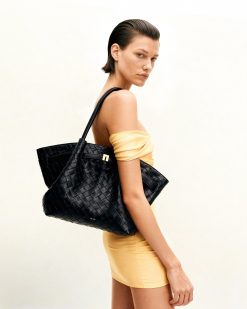 Alternative view of Hana Medium Weave Texture Tote Bag - Black