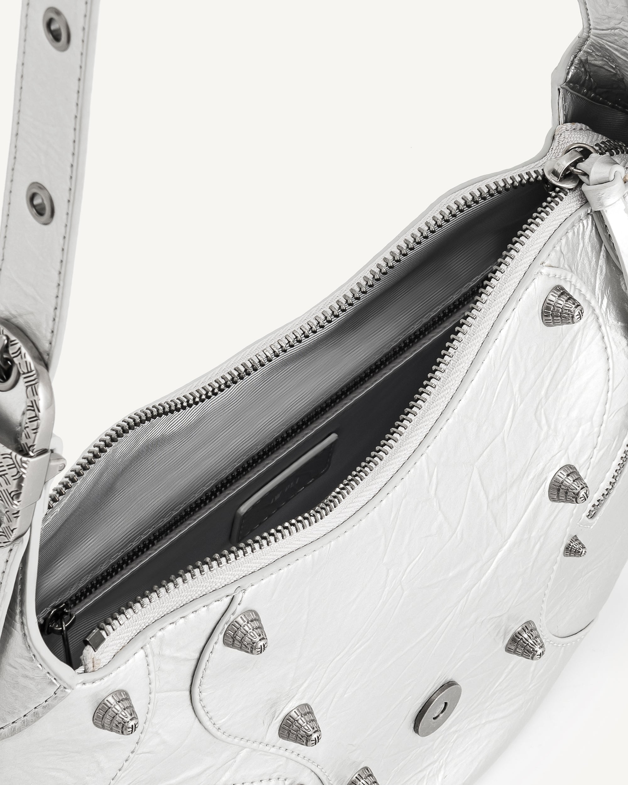 Tessa Metallic Pleating Shoulder Bag - Silver - Image 5