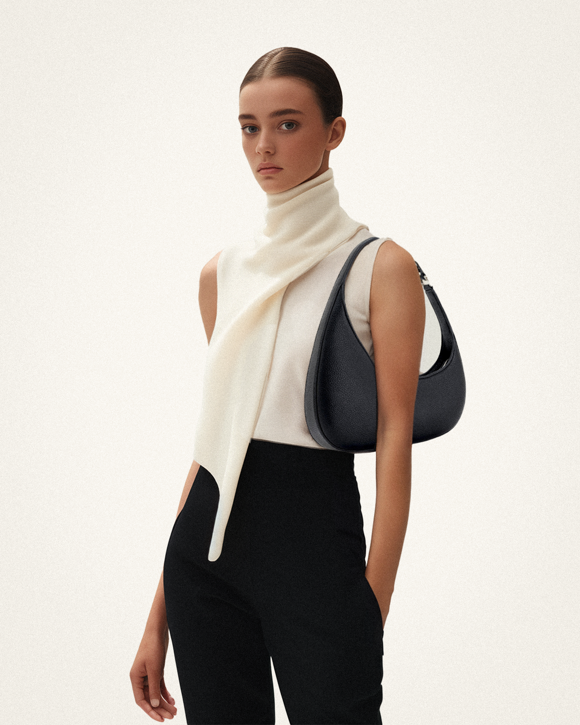 Harlee Shoulder Bag - Black - Image 2