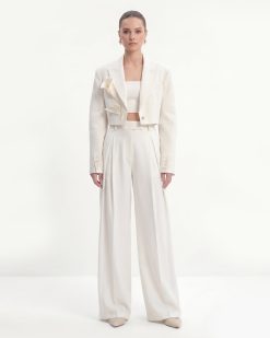 Alternative view of Floral Appliqué Cropped Blazer - White
